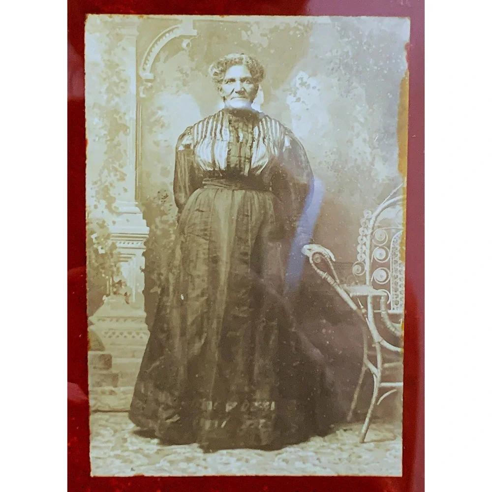 Antique Wood Picture Frame 19th Century Large Lady Photo Mount OD 10